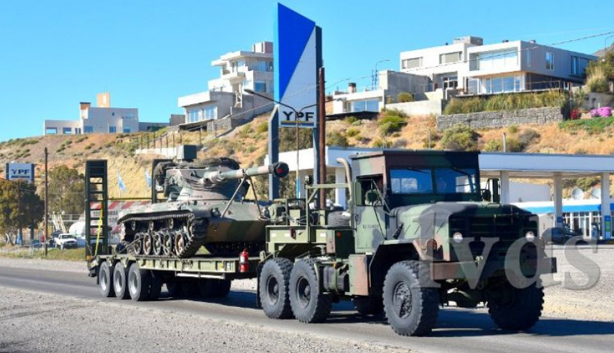 Pasaron por Caleta blindados de Ejército hacia Bahía Solano