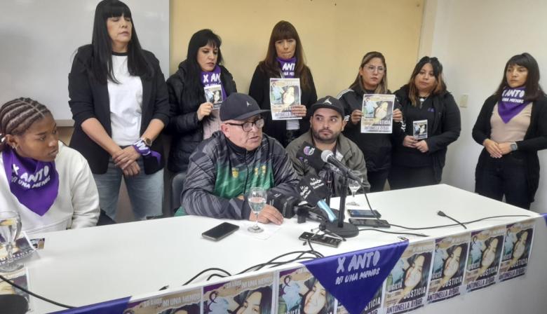Familiares y amigos pidieron justicia por Antonella Aybar y convocaron a una vigilia y movilización