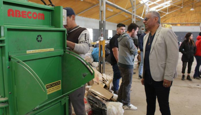 Comuna de Cañadón concretó primer  envío de residuos urbanos reciclables