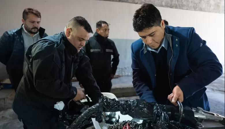 Vidal recorre la zona norte y destacó el trabajo de Bomberos Voluntarios de Caleta Olivia