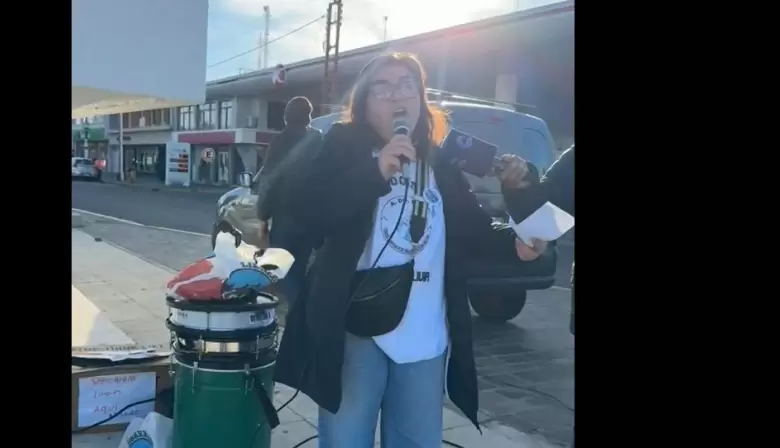 ADOSAC cumple con un paro en adhesión a CTERA sumando reclamos particulares sobre edificios