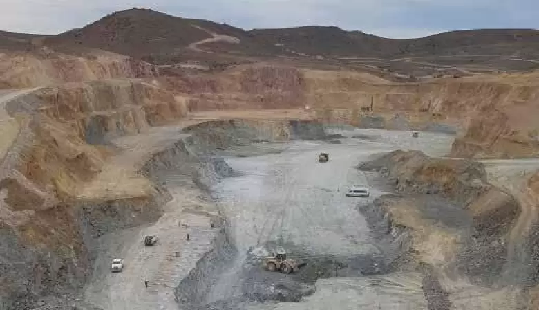 Encapuchados asaltaron una mina en Santa Cruz y se llevaron el oro