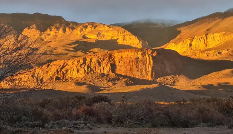 Abren al público tesoro escondido en Santa Cruz: qué secretos hay en Cerro de los Indios, el "hermano desconocido" de la Cueva de las Manos