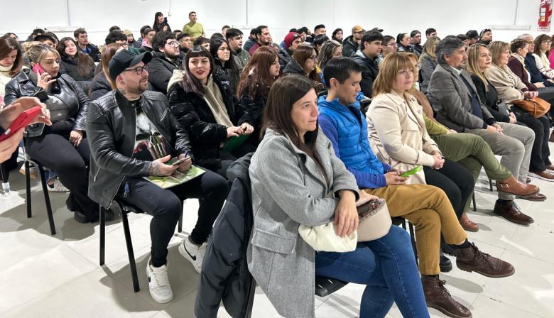 Comenzó el ciclo de capacitación para operadores mineros en Santa Cruz: inclusión y empleo