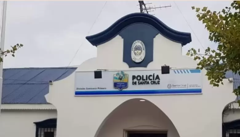 Hombre falleció en una garita de colectivo