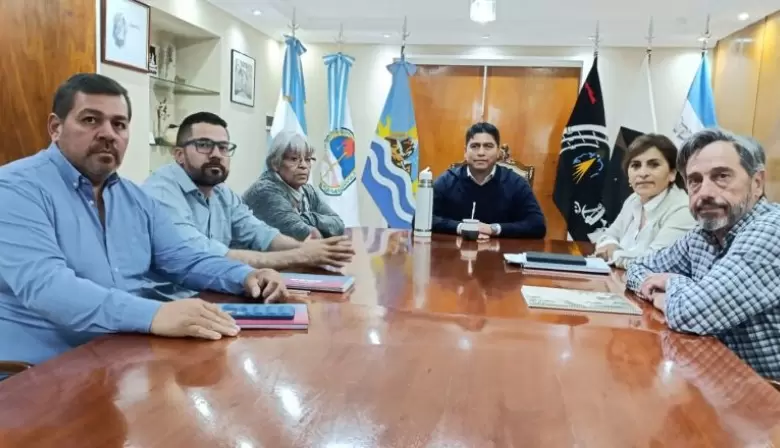 Diálogo abierto: Vidal se reúne con ADOSAC y garantiza mejoras en educación