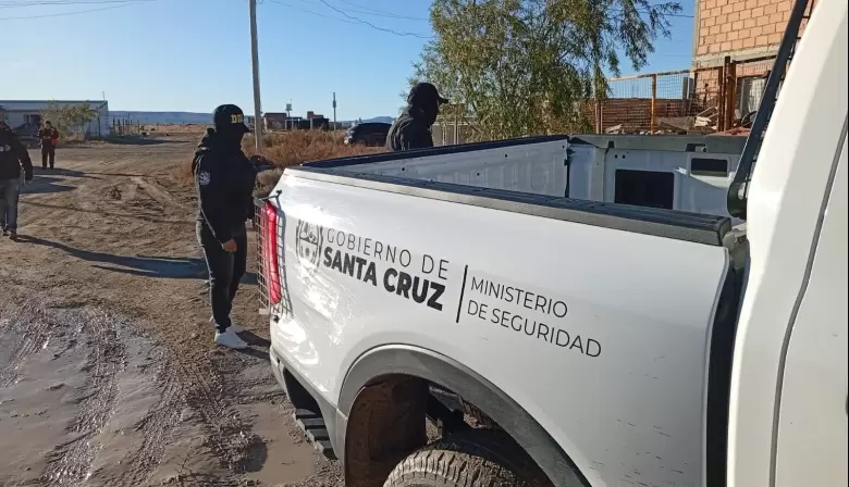 Extorsión por WhatsApp y amenaza de muerte: allanaron una casa en Las Heras