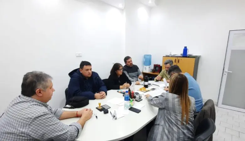 Conciliación Obligatoria: el Gobierno y ADOSAC retomaron el diálogo por salarios y condiciones edilicias