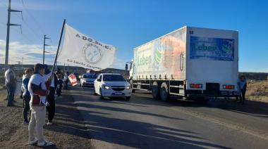 Docentes entregaron panfletos en la Ruta Provincial Nº 12