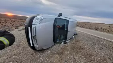 A 15 km. De Piedra Buena: Vuelco en la Ruta 288