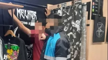 Robaba en una tienda céntrica; lo buscaban en Santa Cruz