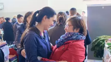 TANIA SASSO: "ES UN COMPROMISO SOCIAL PARA DEFENDER EL PODER DE COMPRA DE LAS Y LOS CALETENSES.”