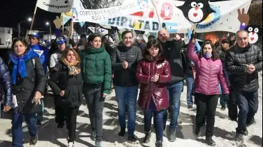 Pablo Grasso en Río Turbio: “Transformaremos la realidad, haciendo más rutas, aeropuertos y asfaltando cada ciudad”