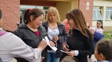 Roxana Reyes: “Vamos a garantizar clases, dignificar a los docentes e innovar en la capacitación”