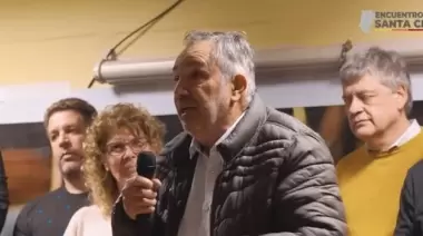 Acuña Kunz: “Voy a impulsar becas para los jóvenes de Santa Cruz a través de la nueva ley de Coparticipación”