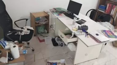 Ni el poncho les dejaron, delincuentes robaron el Centro de Residentes Riojano