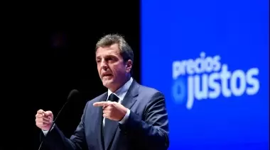 Sergio Massa anunció un acuerdo con las petroleras para congelar el precio de los combustibles hasta después de las elecciones
