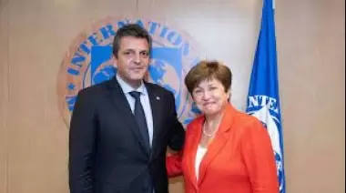 "En 48 horas anunciaremos medidas que compensarán y recuperarán el poder adquisitivo"