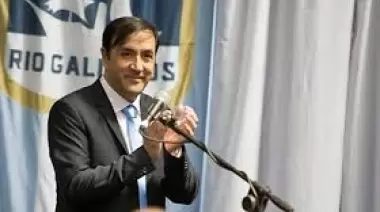 Grasso pidió la renuncia de su gabinete y renueva la gestión