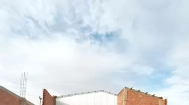 Hacía boquete para robar, pero fue detenido por la policía