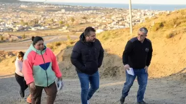 Aportan cañería para obra de gas en el B° San Francisco de Asís
