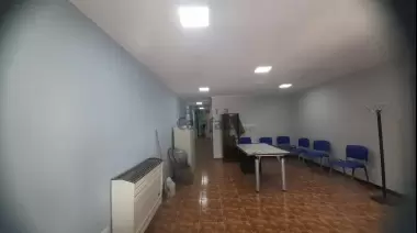 Santa Cruz: expulsaron a dos policías por encerrar y tirar gas pimienta a un grupo de ingresantes