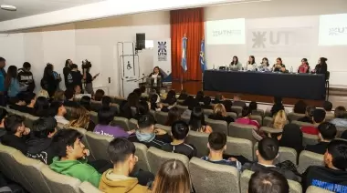 Se anunció la creación del Profesorado de Educación Física en Santa Cruz