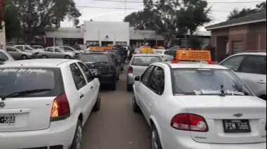 Taxis: la bajada de bandera diurna costará 565 pesos
