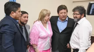 Vidal tomó juramento a los nuevos presidentes de las Comisiones de Fomento de Santa Cruz