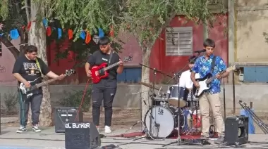 Encuentro cultural en el corazón del barrio