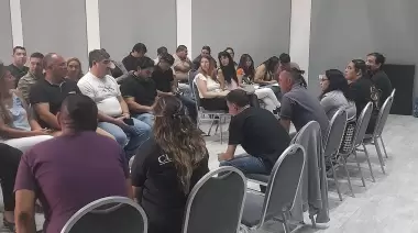 Preparativos para los carnavales caletenses