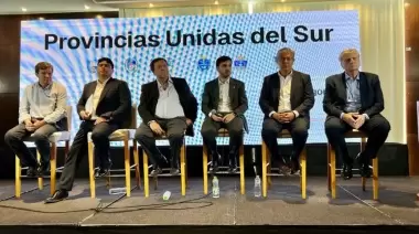 Vidal firmó documento que marca postura de las Provincias Unidas del Sur en el contexto nacional