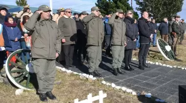 Gobierno provincial celebra 77 años de Gendarmería Nacional en Monte Aymond