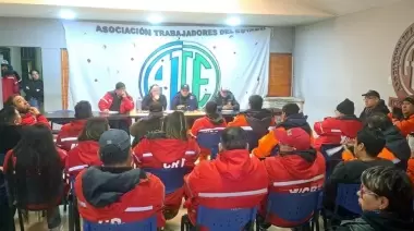 Trabajadores de YCRT inician medidas de fuerza por atraso en pago de salarios