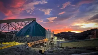 Ministros se reunieron con familia del trabajador muerto en complejo minero