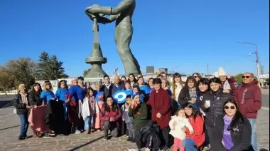 Caleta Olivia conmemoró el Día de la Escarapela con una jornada patriótica