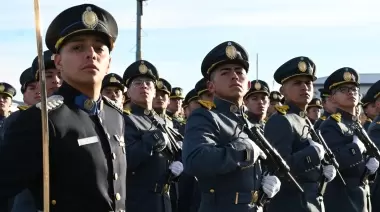 La Escuela de Cadetes de Santa Cruz celebró sus 88 años formando oficiales