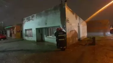 En medio de las inundaciones hubo numerosas intervenciones policiales