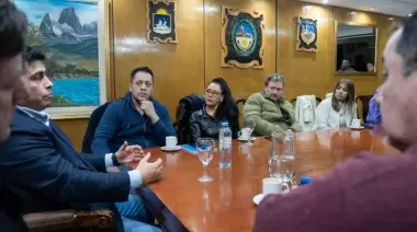 Vidal: "Los trabajadores de Santa Cruz no pagarán ganancias"