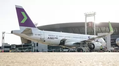 Santa Cruz avanza en una nueva ruta aérea internacional con Chile