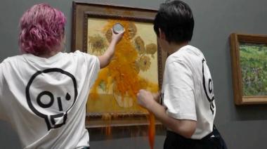 Protesta con sopa: el segundo ataque ecologista a la obra maestra de Van Gogh en la National Gallery