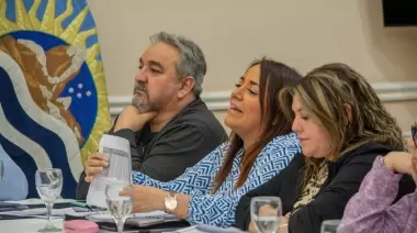 Farías: “Les pedimos más empatía a Río Gallegos que retiene aportes y no pone un peso"