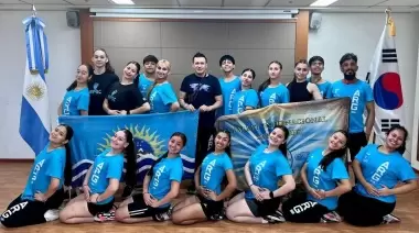 El Ballet Internacional de Santa Cruz se prepara para la competencia en el Mundial de la Danza