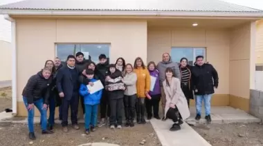 El Gobierno de Santa Cruz entregó viviendas a familias de Río Gallegos