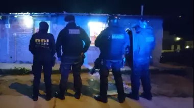 Clausuran tres locales nocturnos y secuestran drogas y armas blancas