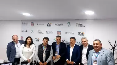 Santa Cruz adhirió al Registro Nacional de las Agencias de Viajes y firmó convenios de desarrollo