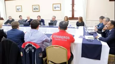 Sin respuestas concretas, Newmont Cerro Negro se presentó ante autoridades del Gobierno