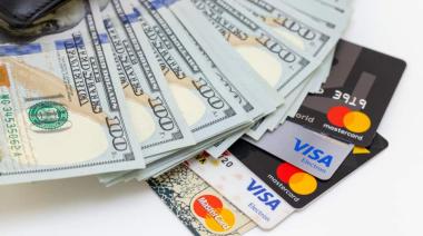 El BCRA habilitará pagos en dólares con débito en Argentina desde febrero