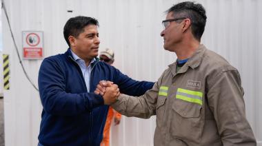 Claudio Vidal supervisó la interconexión eléctrica de El Pluma, clave para la estabilidad energética en el noroeste de Santa Cruz