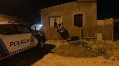 Amenazas por un gato muerto: allanamiento y secuestro de un rifle